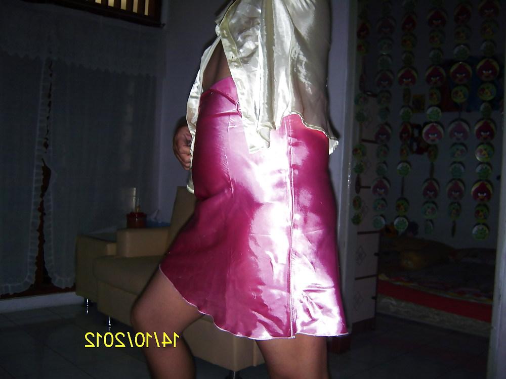 11P Penikmat satin
