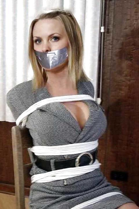 22P XCHICAS BDSM 35