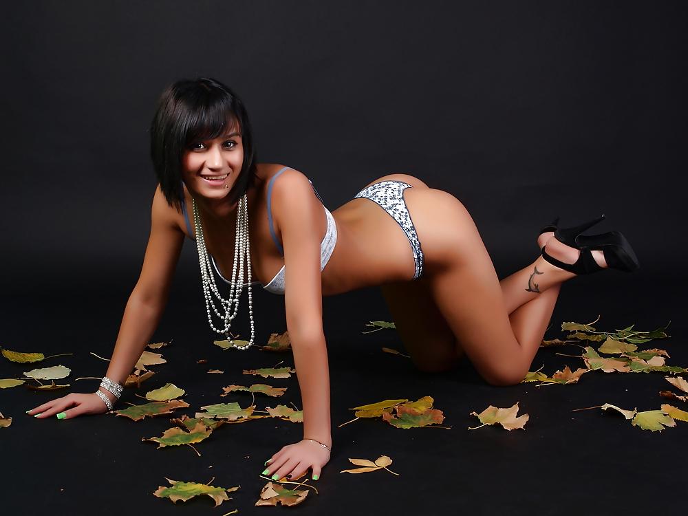 9P Girl 7 (Romania webcams)