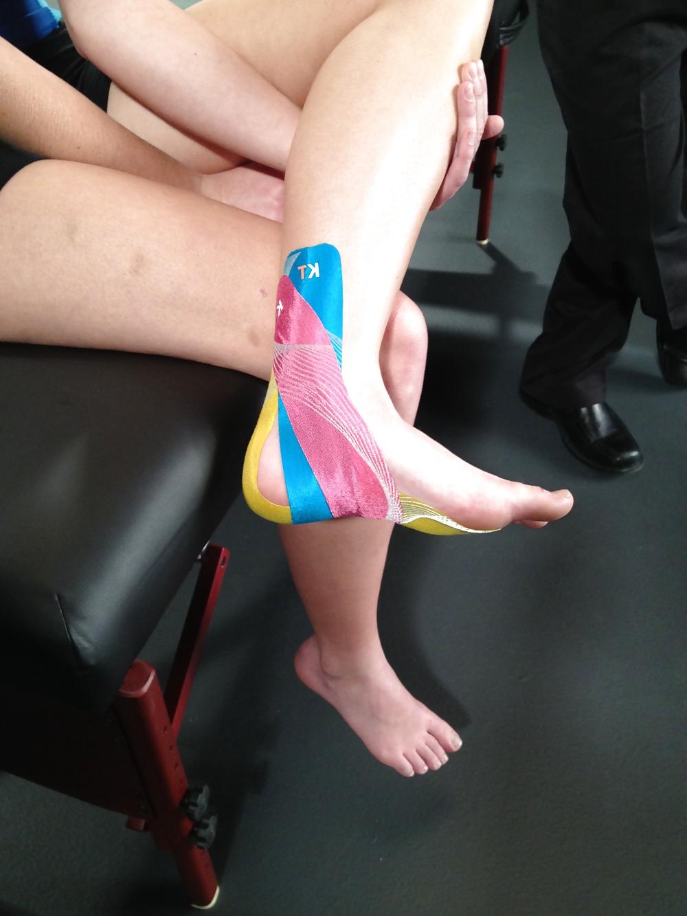 25P Her Silk Legs