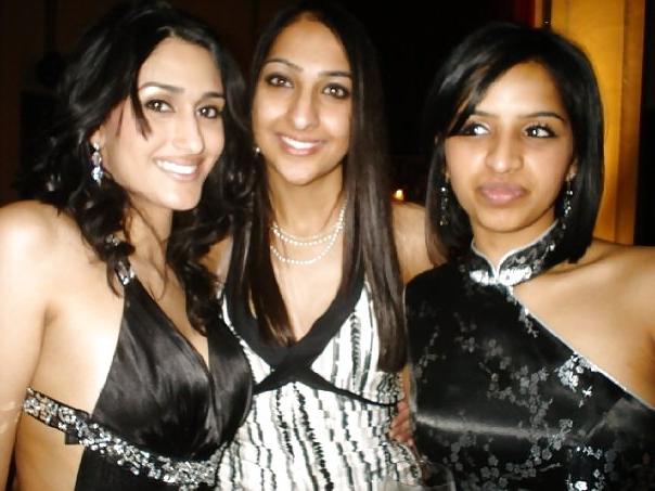 11P UK sexy Indian Paki babes