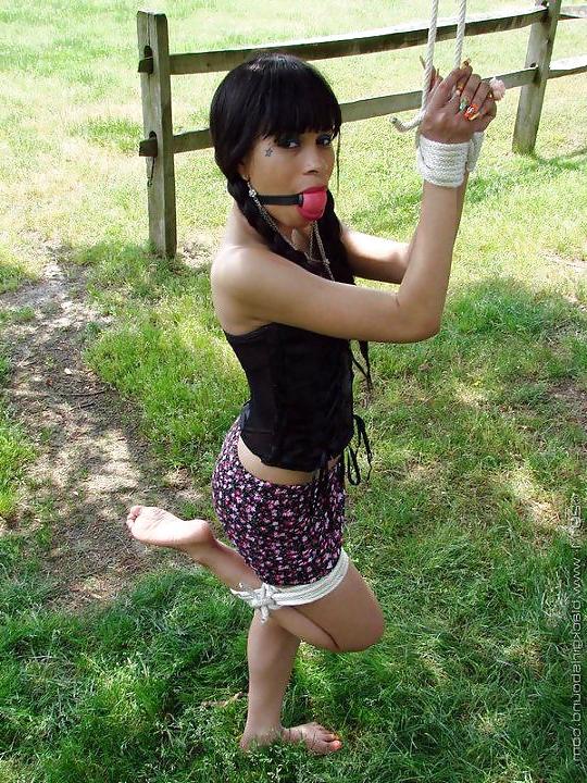 17P XCHICAS BDSM 40