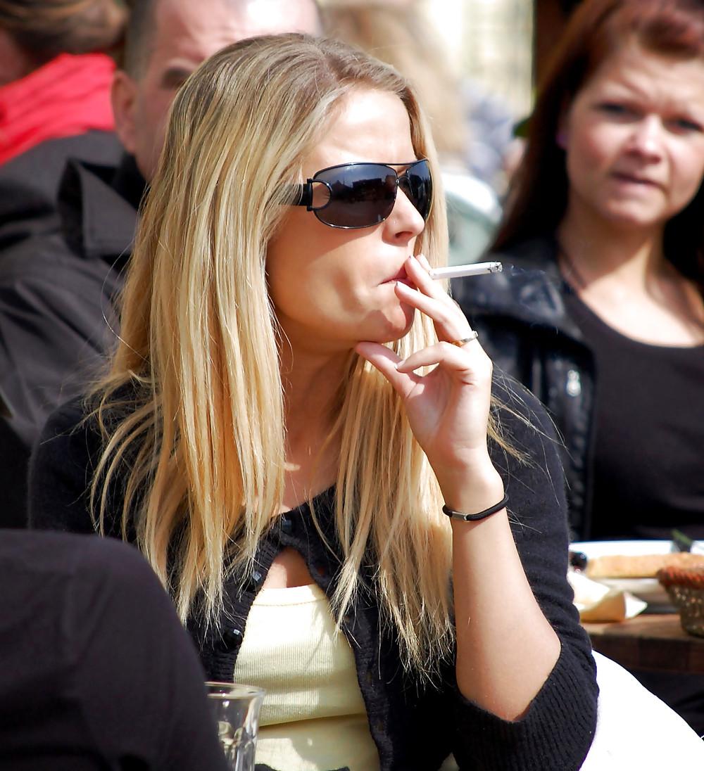 19P Wanking favourites: fuckable smokers 16