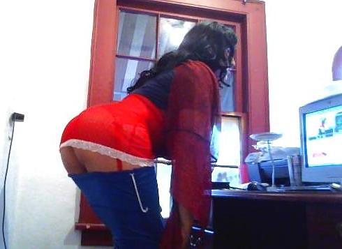 25P Shy Little Girl looking Pretty :)