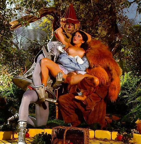 12P Wizard Of Oz Parody