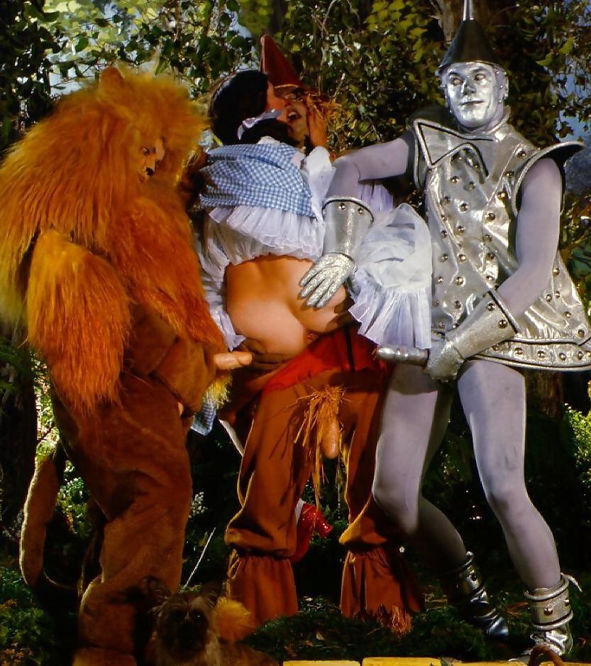 12P Wizard Of Oz Parody