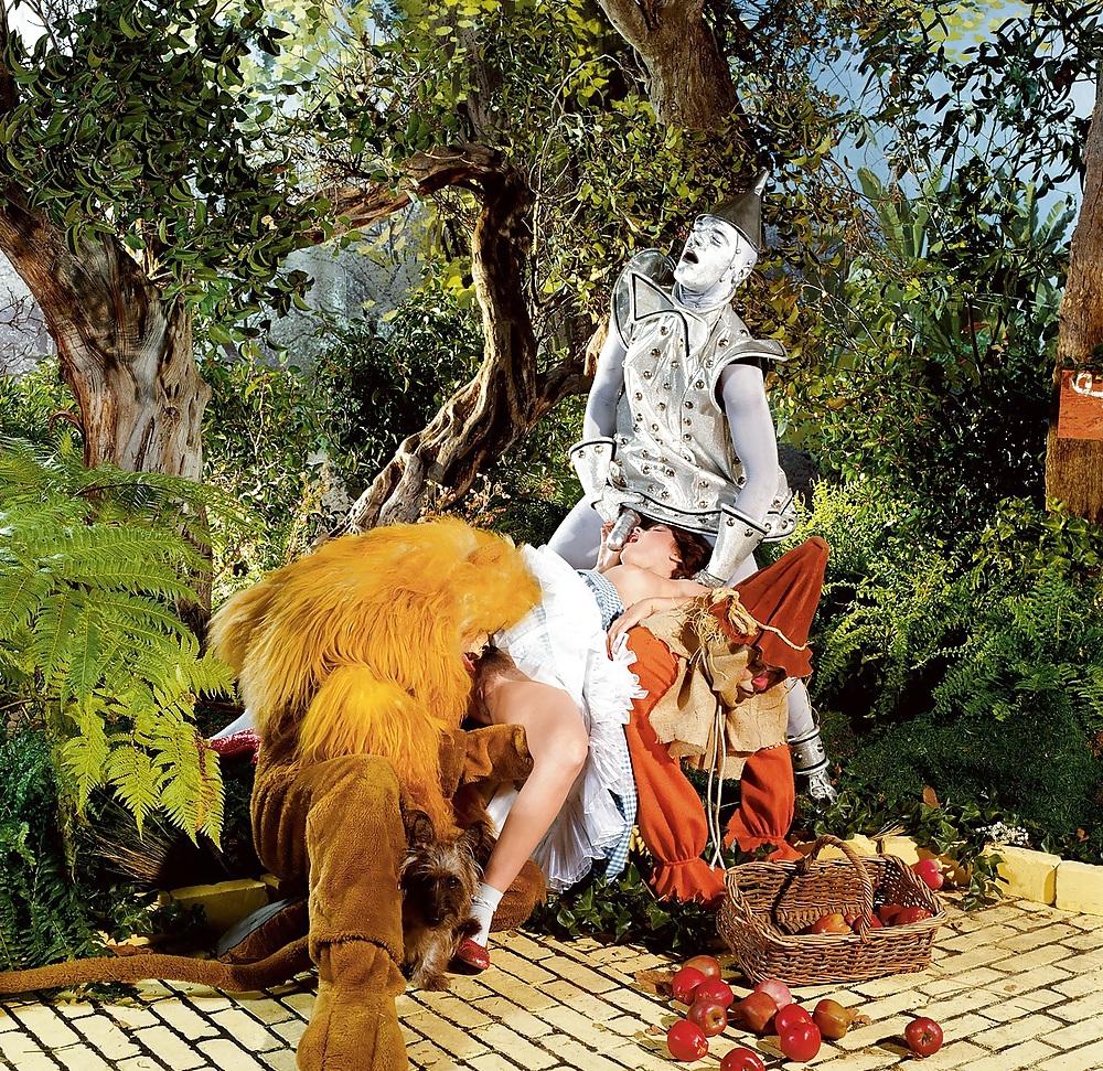 12P Wizard Of Oz Parody