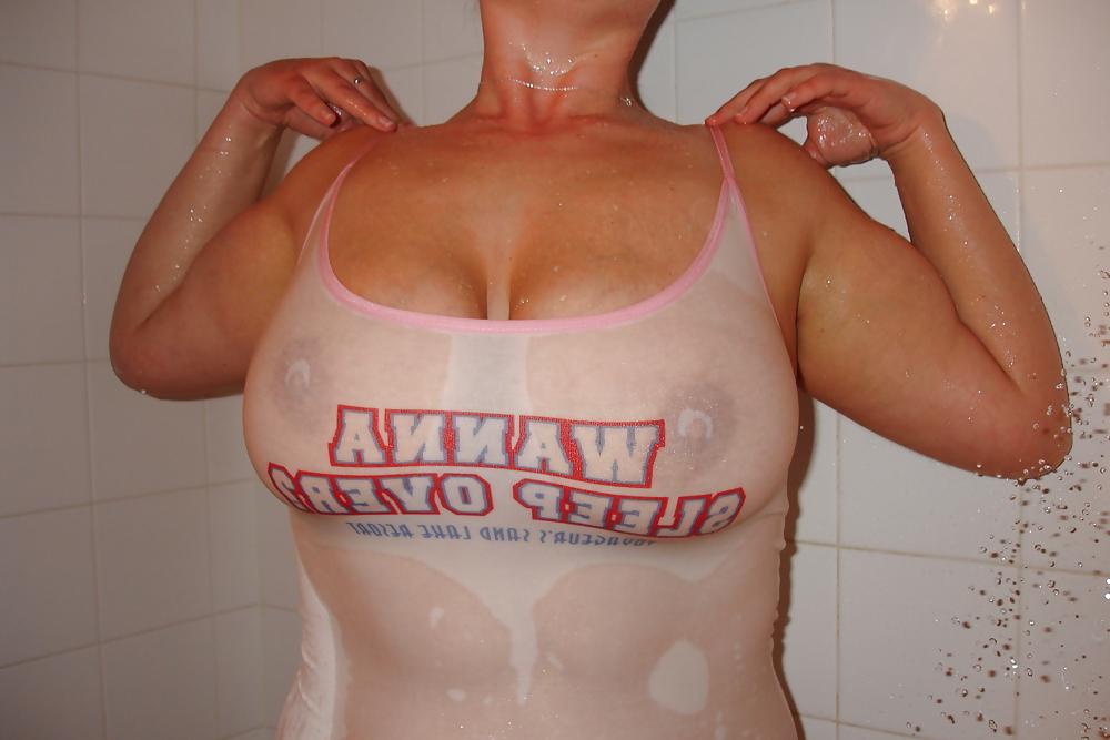 7P Wet T shirt