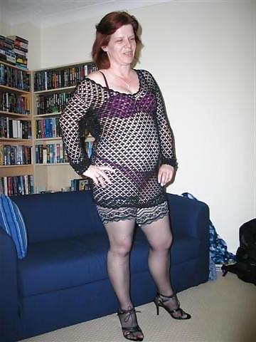 25P Slut Wife in Nets