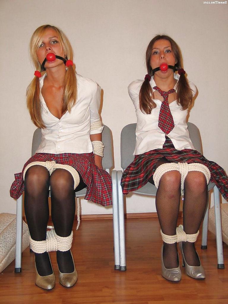 22P XCHICAS BDSM 50