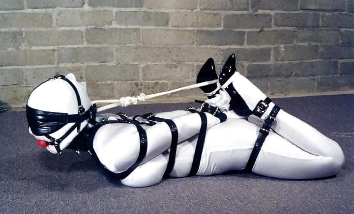 16P XCHICAS BDSM 56 