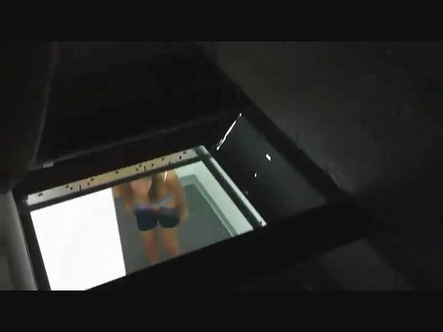 25P Cuando se cambia en el gimnasio