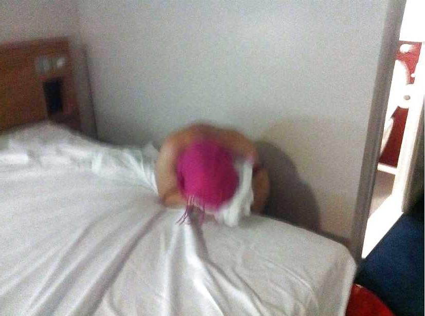 11P Spy scandal !!arab egypt hijab wife Wears paki jilbab