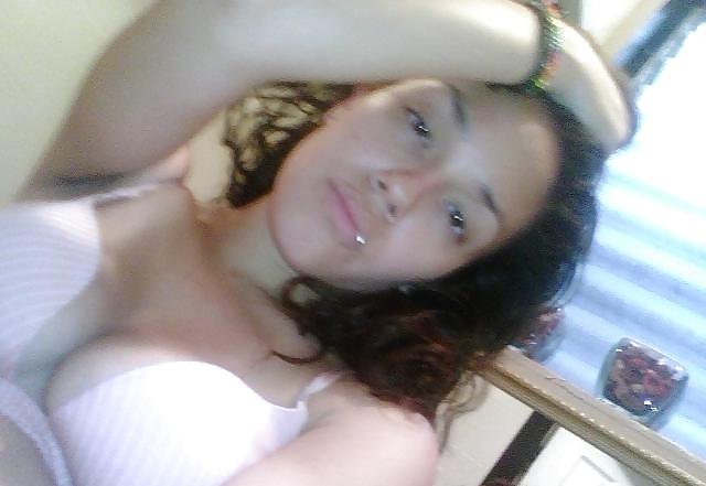 25P Slim Latina Cutie