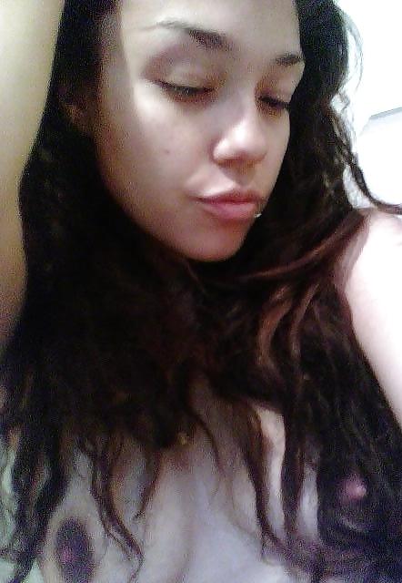 25P Slim Latina Cutie