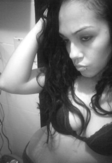 25P Slim Latina Cutie