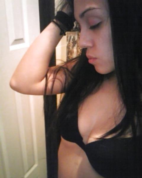 25P Slim Latina Cutie