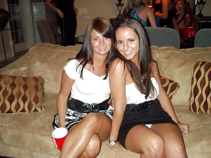 25P Panty Peek
