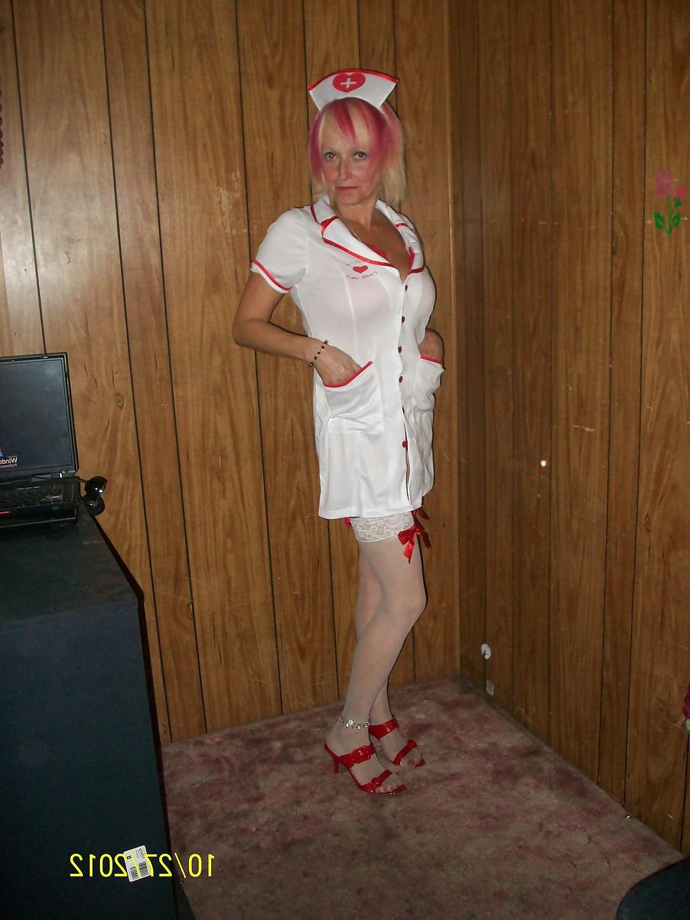 4P Nurse goode,mmm red hot