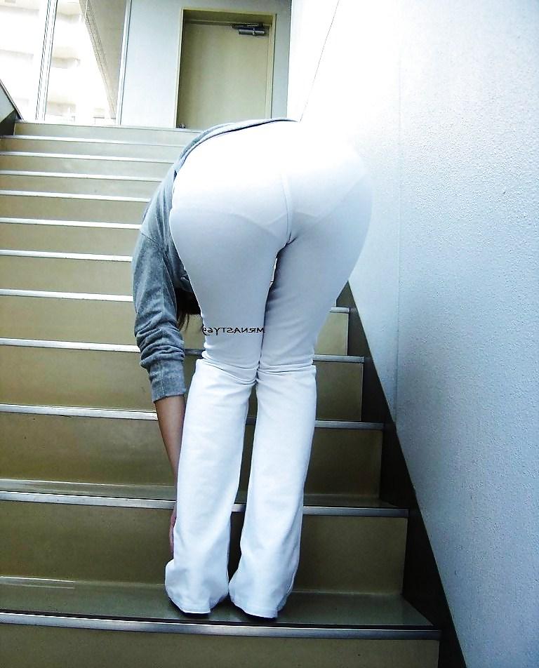 25P Asian Wife In White Pants (VPL)