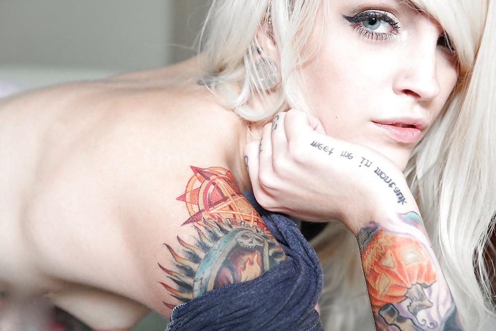 25P Nearly most perfect blond tattooed teen - Dream Girl