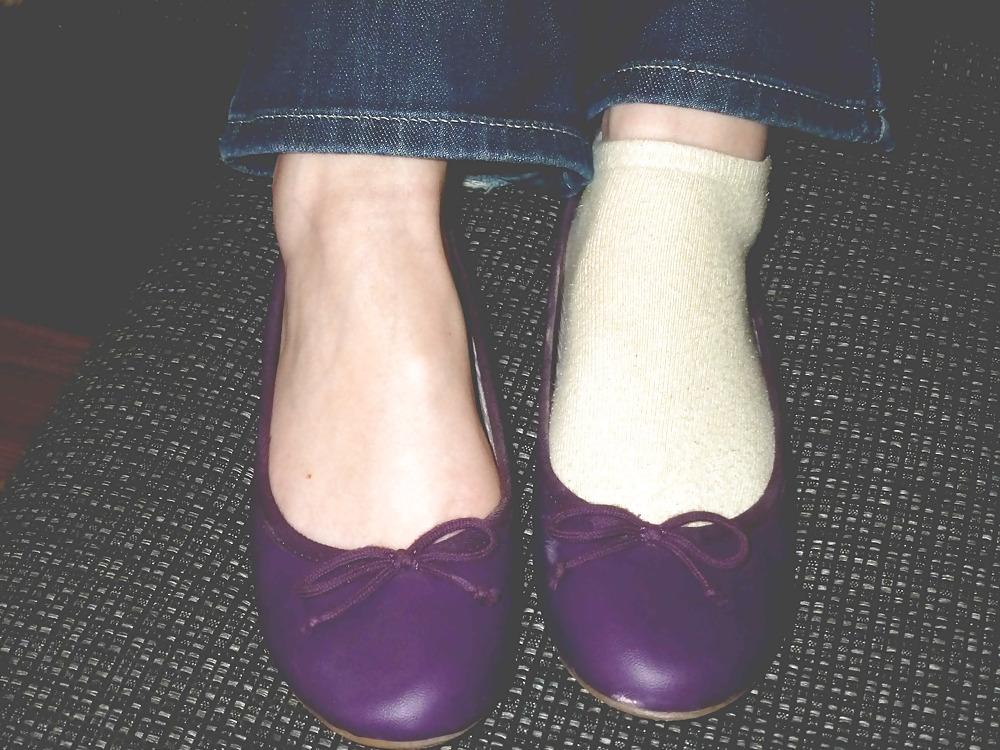 25P Purple flats - barefeet, socks, nylon