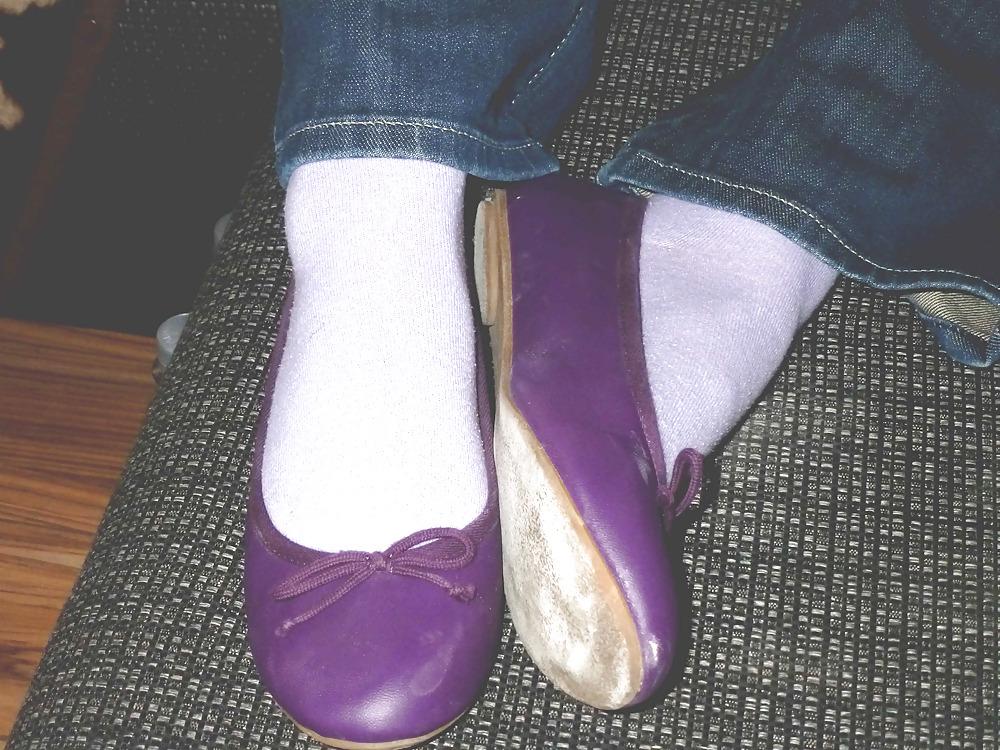 25P Purple flats - barefeet, socks, nylon