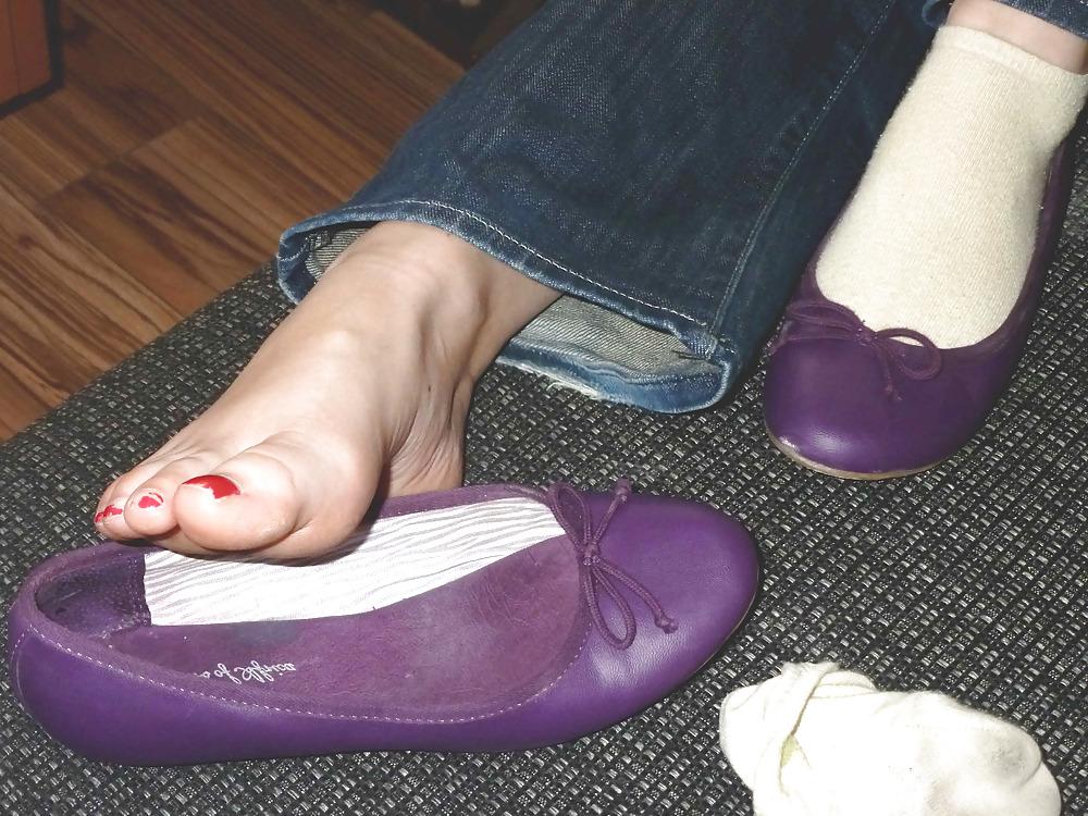 25P Purple flats - barefeet, socks, nylon