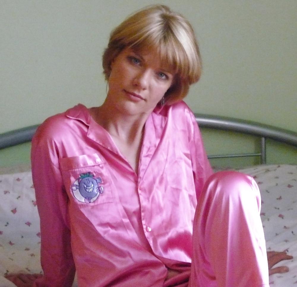 15P Pink Satin Pyjamas