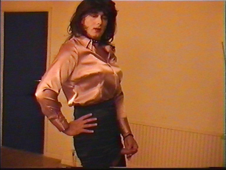 25P Monique's Satin Cock