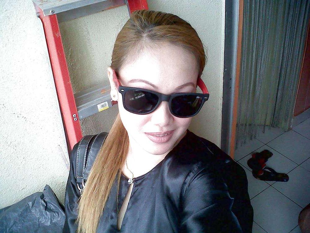 19P MILF Massage Lady