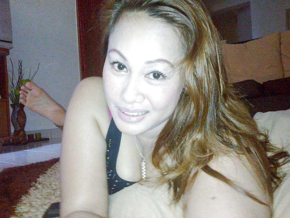 19P MILF Massage Lady