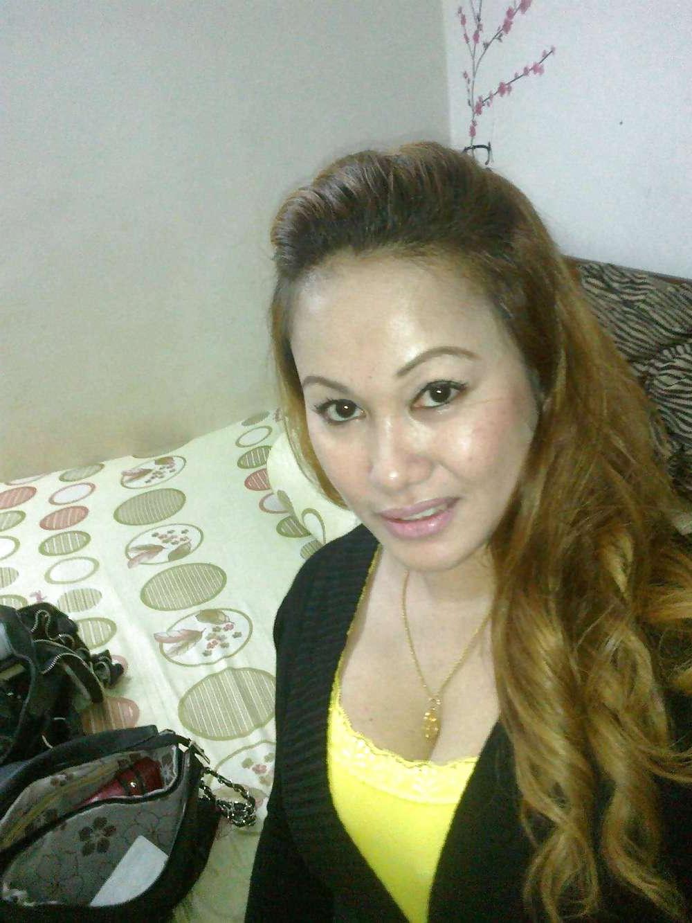19P MILF Massage Lady
