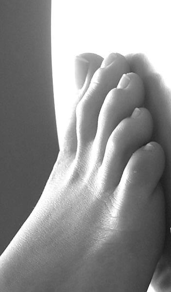 25P Feet, Asses, Matures, Bush, a wholesome mix!