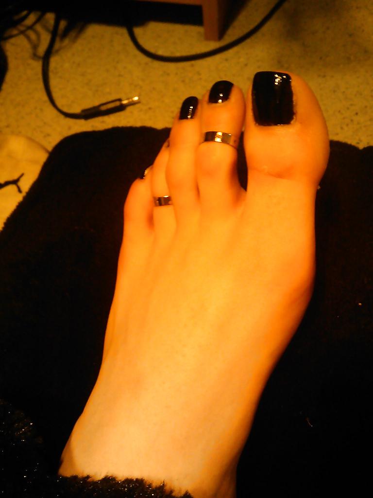 25P Feet, Asses, Matures, Bush, a wholesome mix!