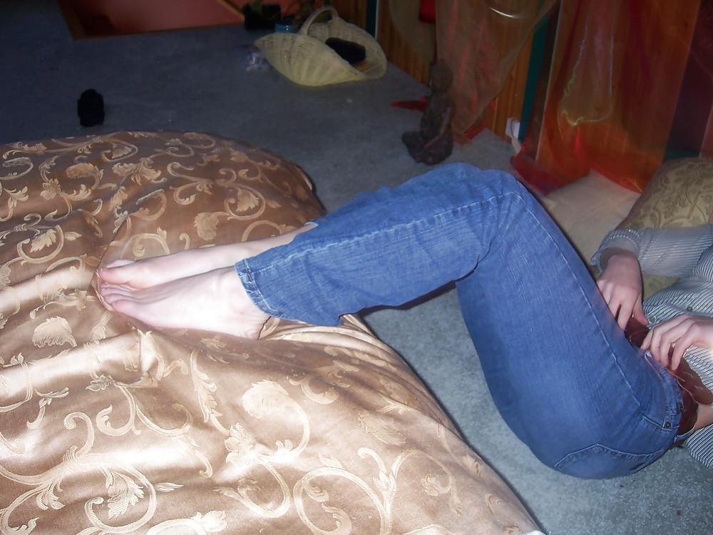 24P Wife in Tight Things