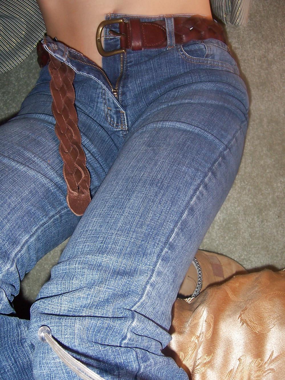 24P Wife in Tight Things
