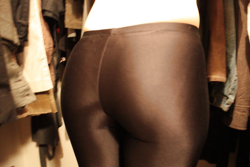 24P Wife in Tight Things