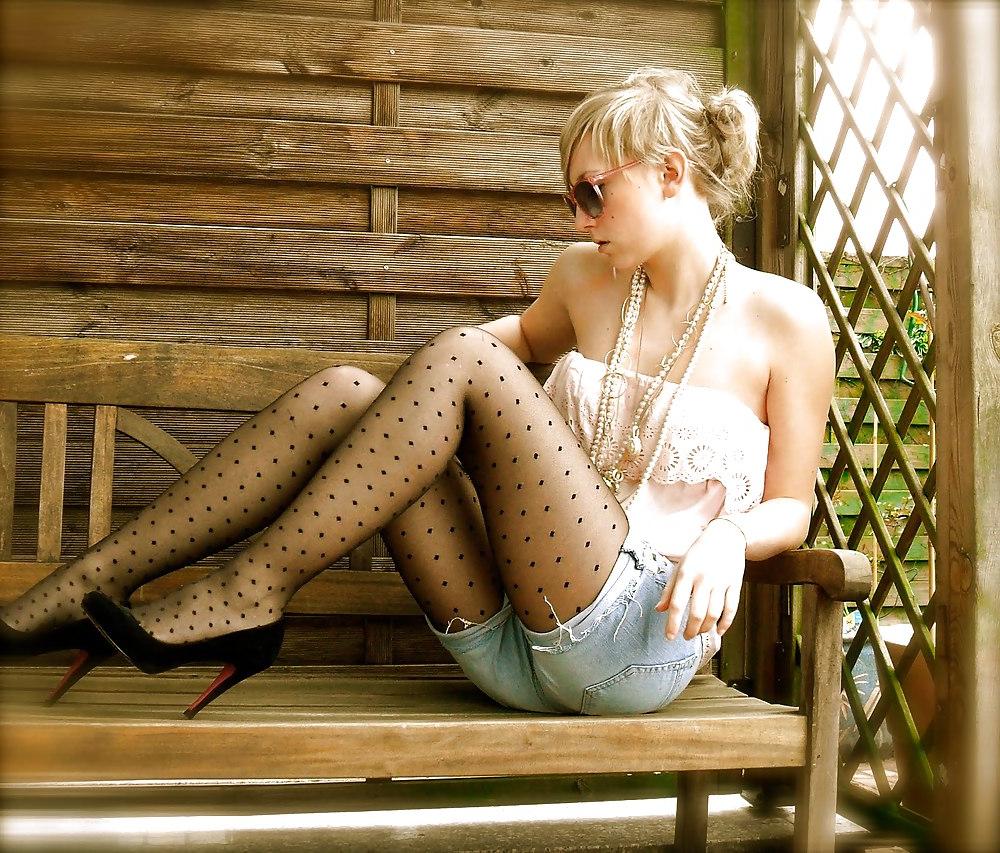 19P Sexy legs, heels and nylons from the web -8-