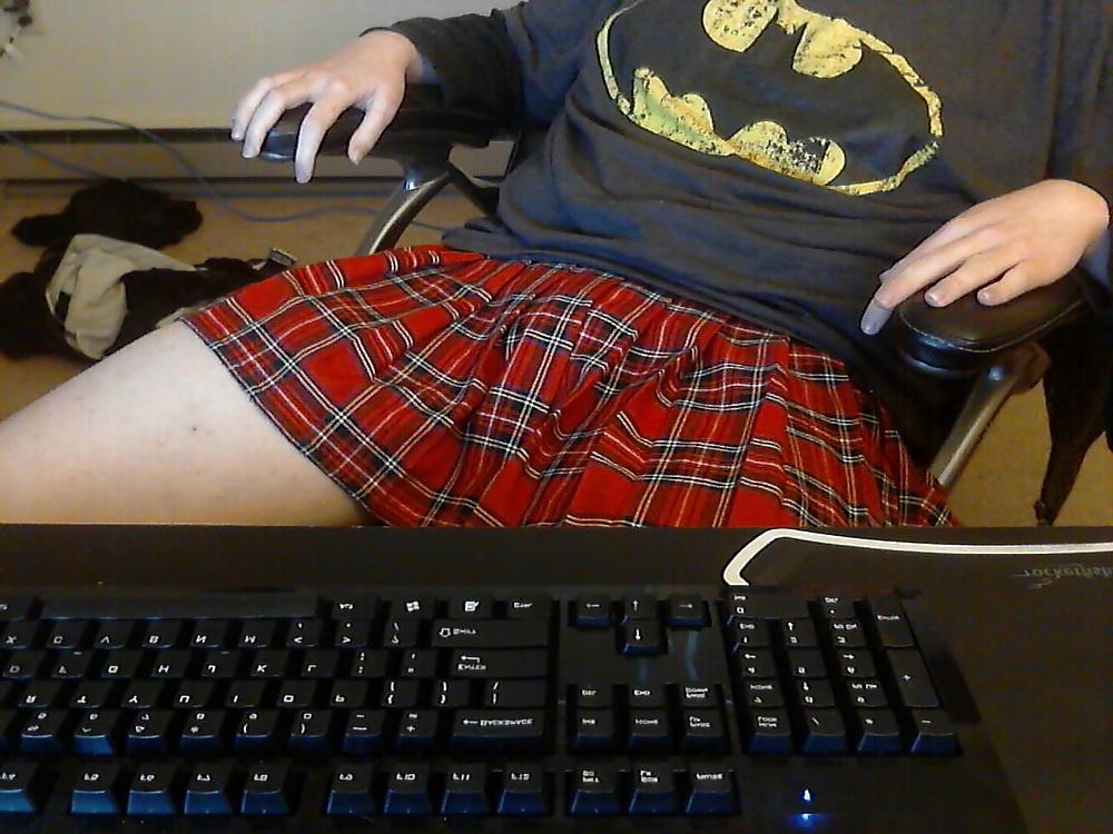 4P New skirt and panties :3