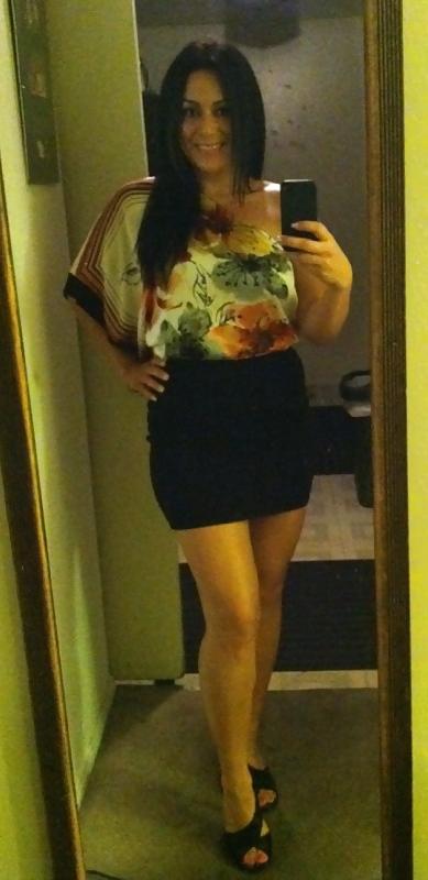 19P Sexy latin milf with an amazing ass