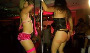 12P Blonde milf latina 2