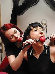 25P XCHICAS BDSM 96