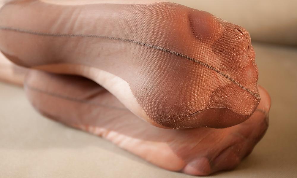 25P AMAZING NYLON LEGS