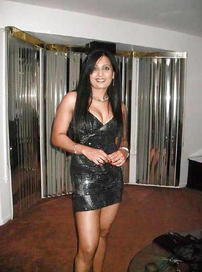4P Indian milf who like bbc