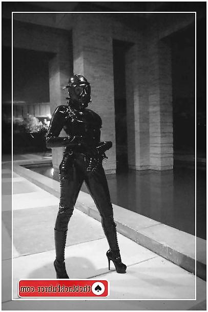 8P Black Femdom Fuhrer Gallery - Worship My Latex