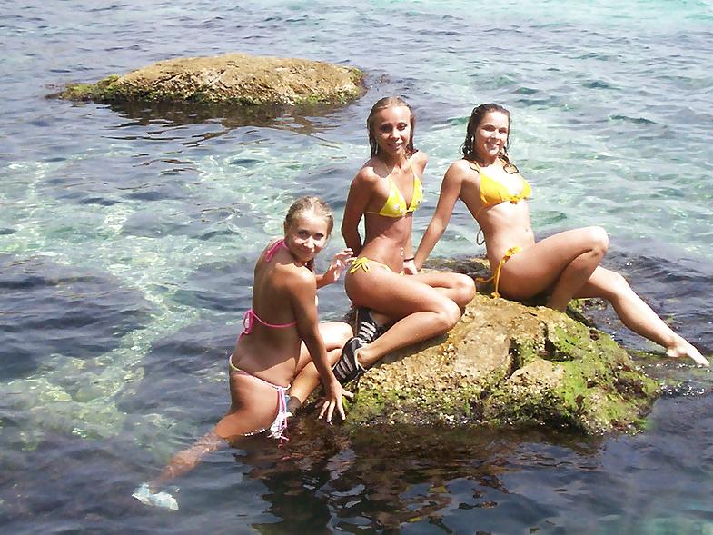 25P Spying at russian girls on beach