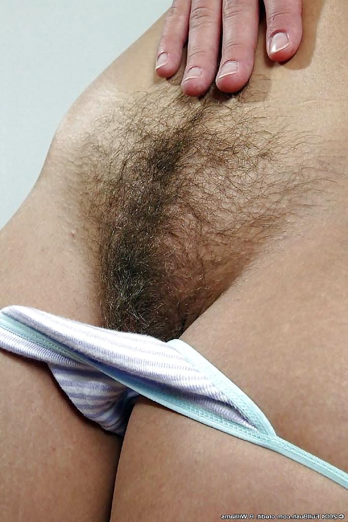 24P FIGA PELOSA NATURALE 2 , NATURAL HAIRY PUSSY 2