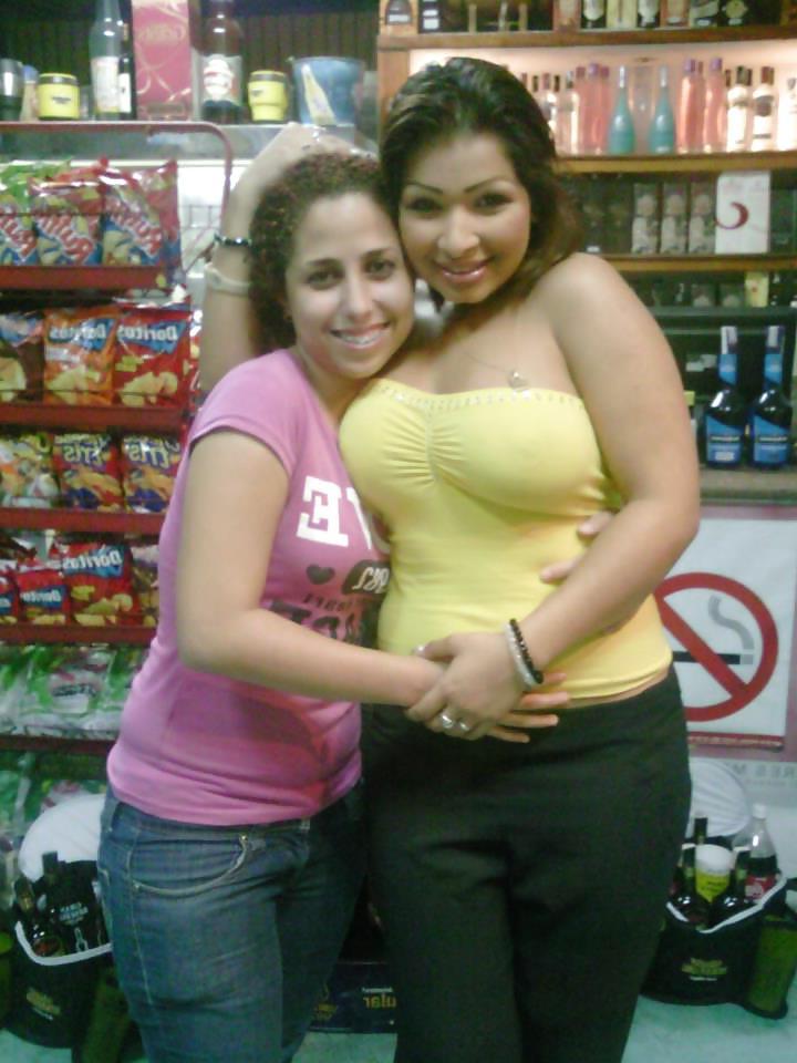 13P Sexy latina
