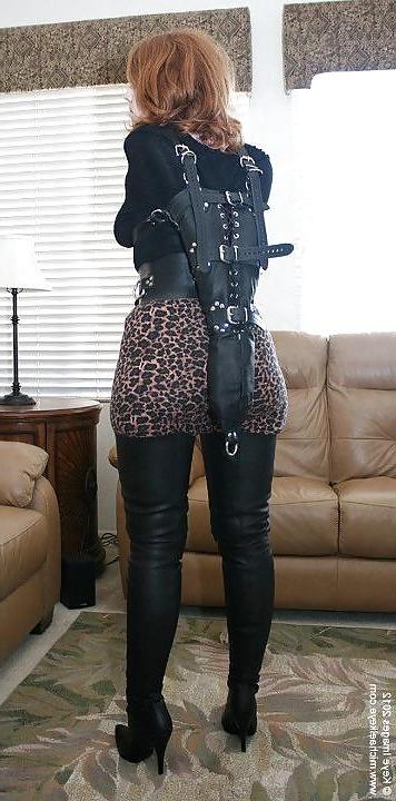 20P XCHICAS BDSM 97
